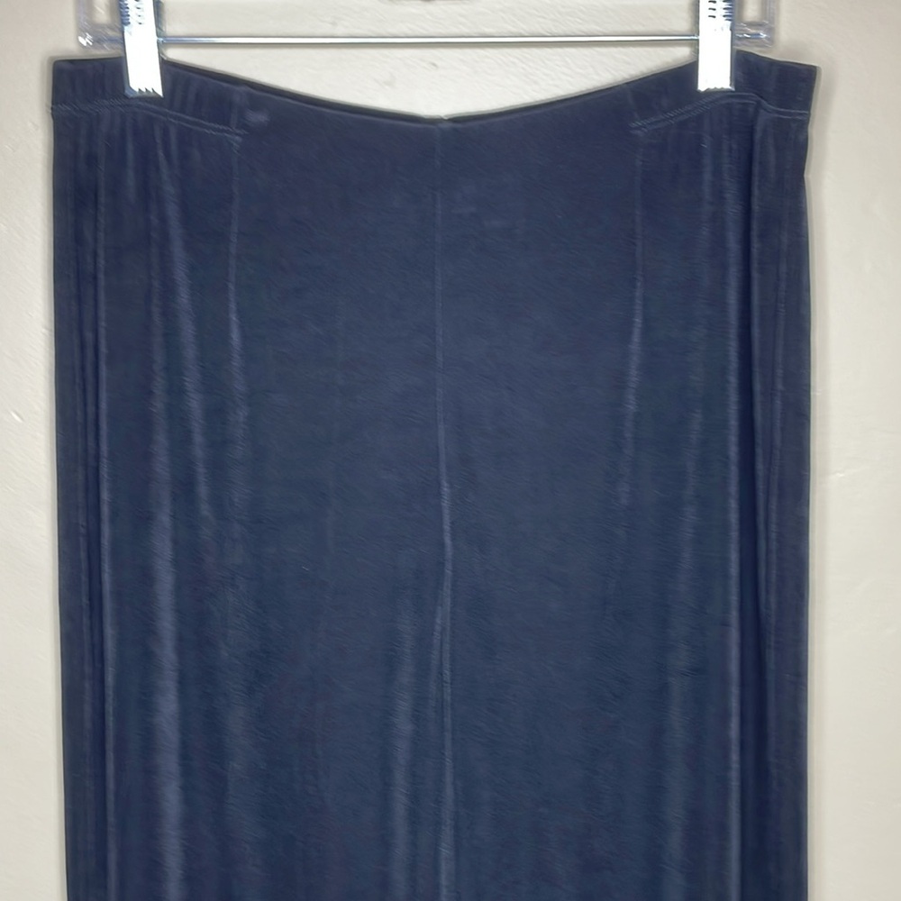 CHICO’S TRAVELERS Pants Black Liquid Knit Wide leg Elastic Waistband Pull-On - Picture 3 of 9